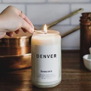 Homesick Candles logo
