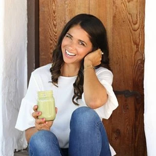 Cara Clark Nutrition logo