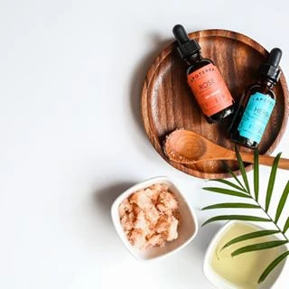 Apoterra Skincare logo